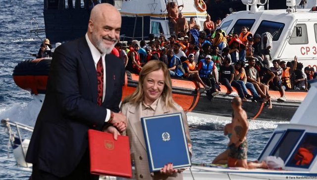  1 mld € për 5 vite   marrëveshja për emigrantët  La Repubblica  Kampi nuk hapet në maj  gati rreth nëntorit