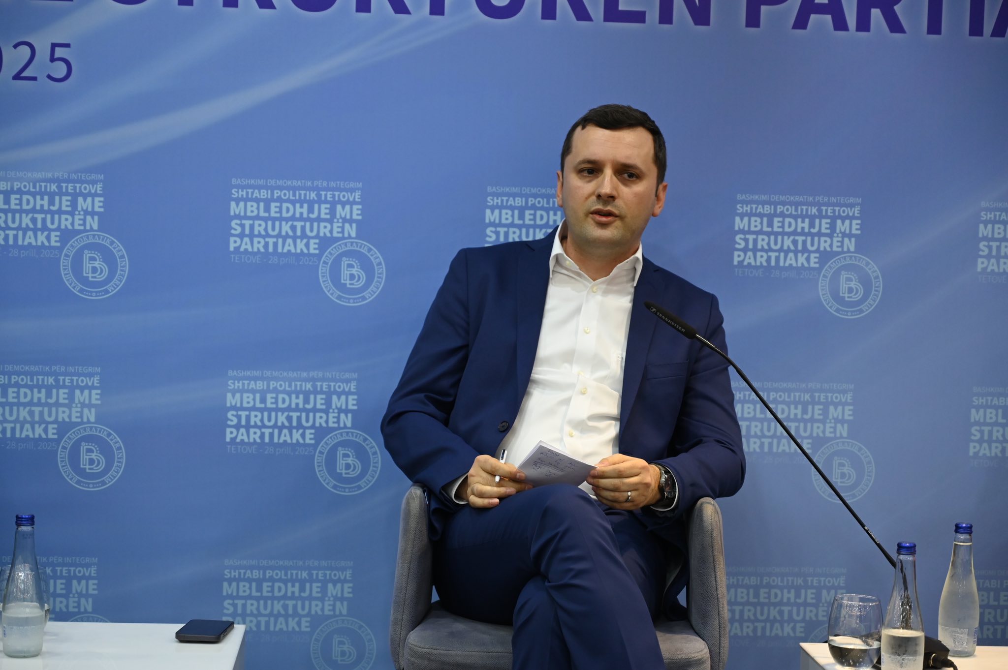Faton Ahmeti  Shqiptarët në Maqedoni vazhdojnë të përballen me diskriminim në të gjitha sferat politike dhe shoqërore