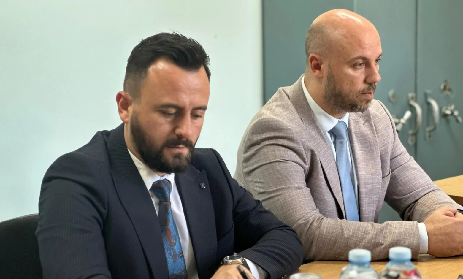 Zëvendës ministri i MPB Iseni viziton SPB në Kumanovë dhe në Departamentin e Policisë në Mateç