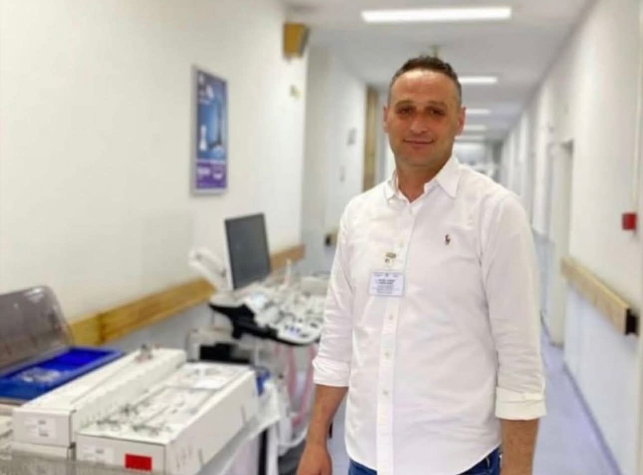 Ky është Dr  Erzeni Elezi  drejtor i Spitalit klinik të Tetovës