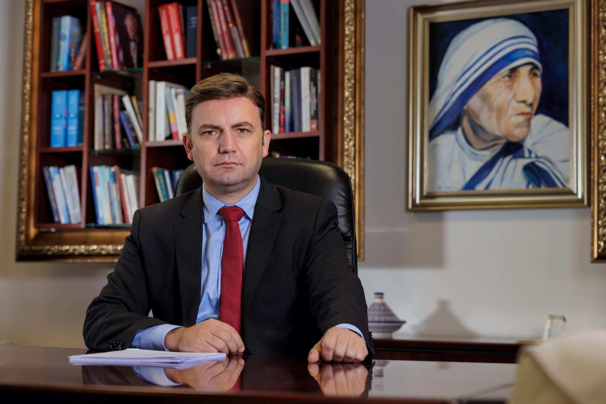 Bujar Osmani përkujton Nënën Terezë  Në momente të vështira  ajo më kujtonte se pushteti nuk është qëllim  por përgjegjësi