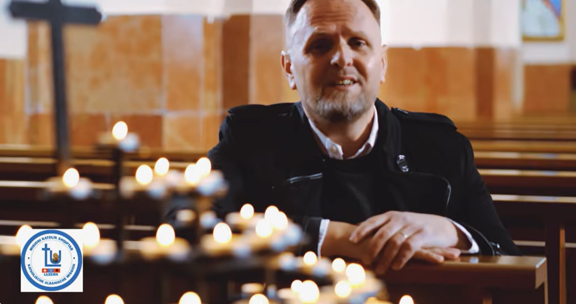 Një himn dashurie e humanizmi  Valon Islamaj publikoi këngën për Nënë Terezën