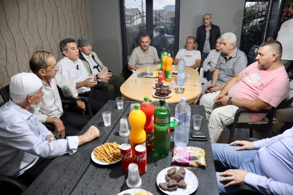 Mexhiti  Në konakun e Haxhi Zejnulla Imerit  dëgjova zërin e Gazi Babës