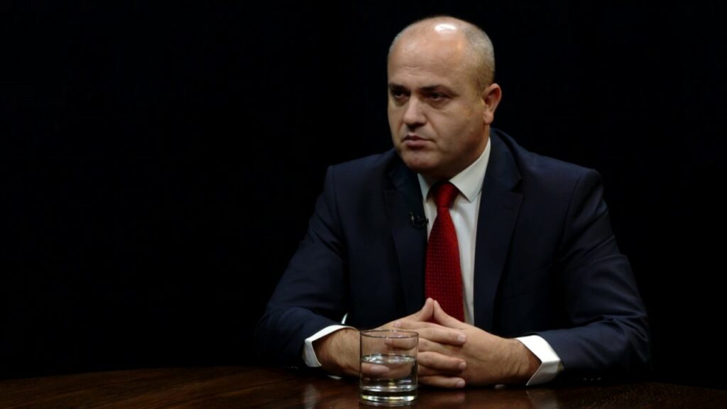 Haxhi Avdyli për koalicionin LVV LDK në Vushtrri  Kur vendoset interesi qytetar  mbi interesat klanore  marrëveshjet janë të mundshme