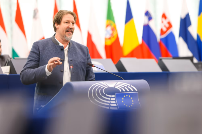Eurodeputeti austriak Waitz shpreson pas zgjedhjeve të bëhen ndryshimet kushtetuese