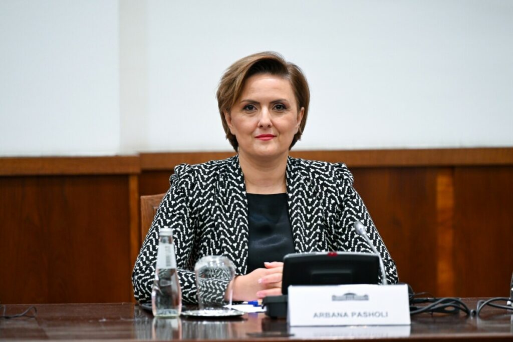 Pasholli  Nuk jemi shkarkuar  me vetiniciativë kemi dorëzuar shkresat për tërheqjen nga funksionet