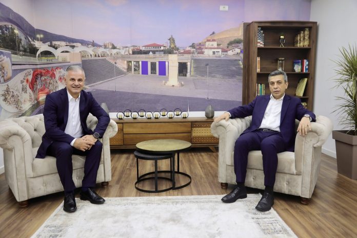 Mexhiti pranon detyrën si kryetar i Çairit  Po kthehem aty ku filloi gjithçka  nga sot fillon KOHA jonë