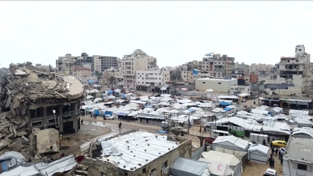 Dimër i ashpër në Rripin e Gazës  tenda të përmbytura  mungesë ngrohjeje dhe viktima