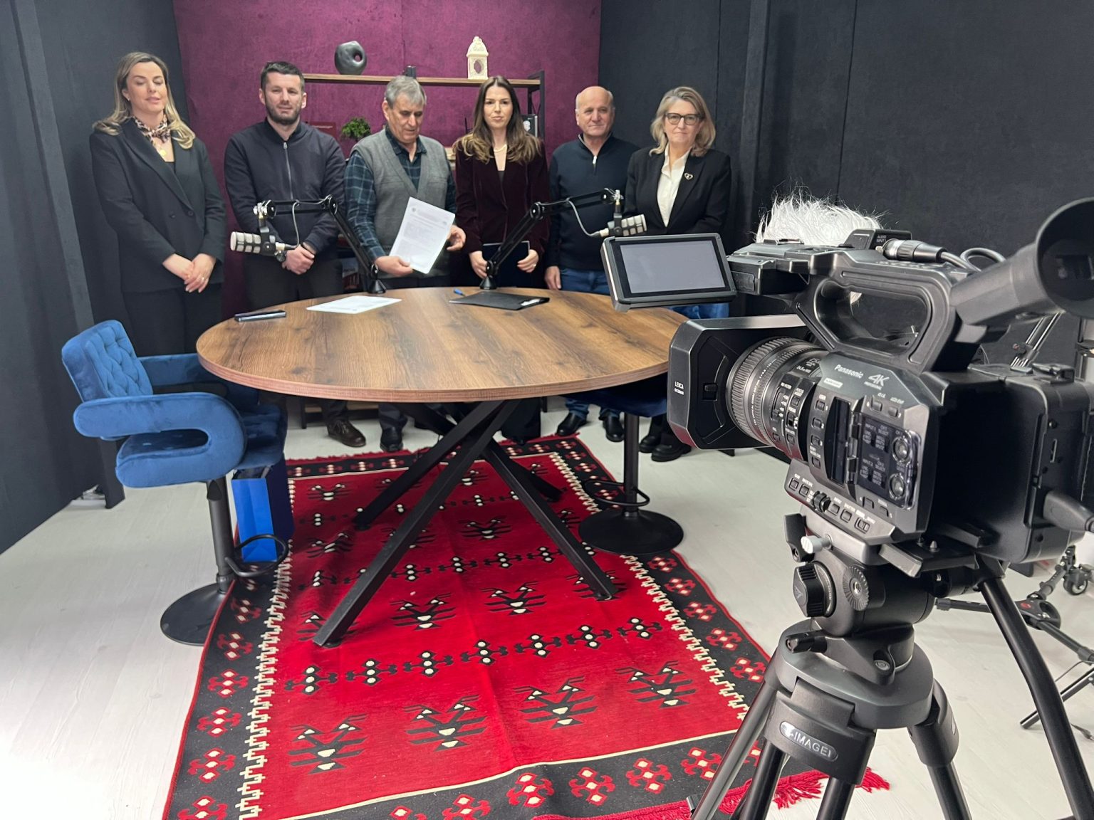 Një delegacion i Institutit të krimeve të kryera gjatë luftës në Kosovë qëndruan në Kumanovë dhe Likovë