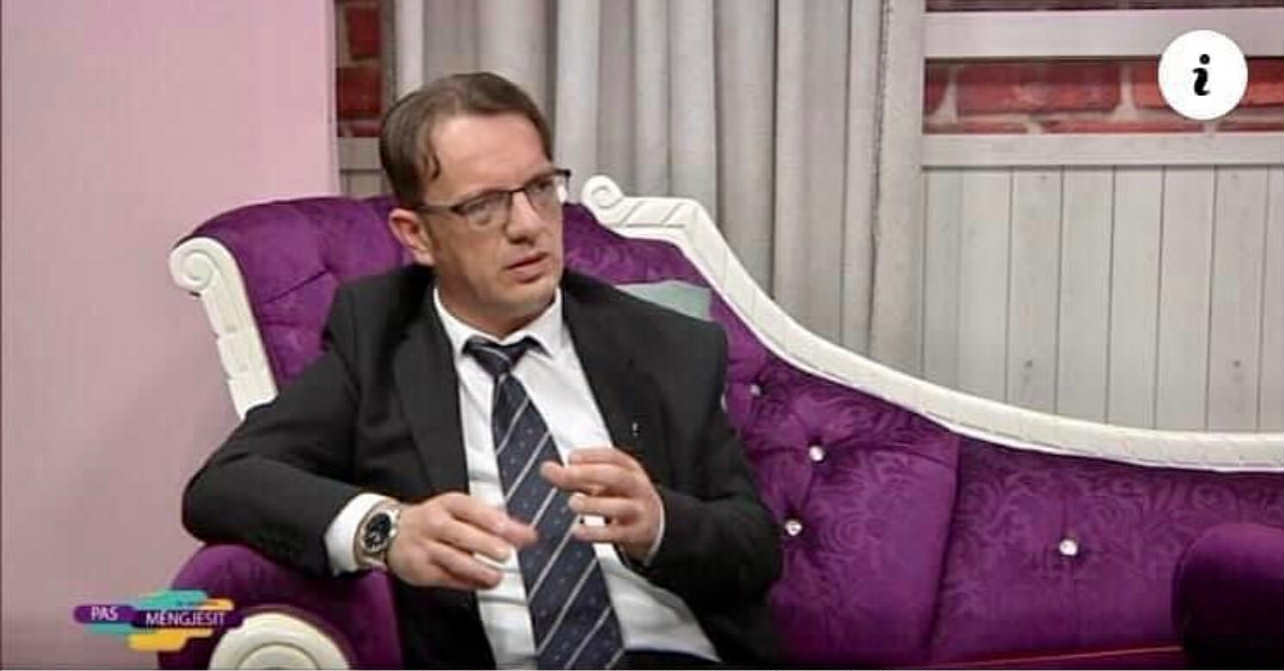 Paradoksi i Fitimtarit në një Fushë të Djegur