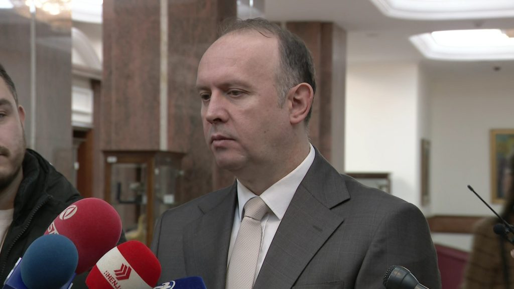 Shfuqizimi i Qeverisë teknike  Gashi  I mundur me shumicë të thjeshtë