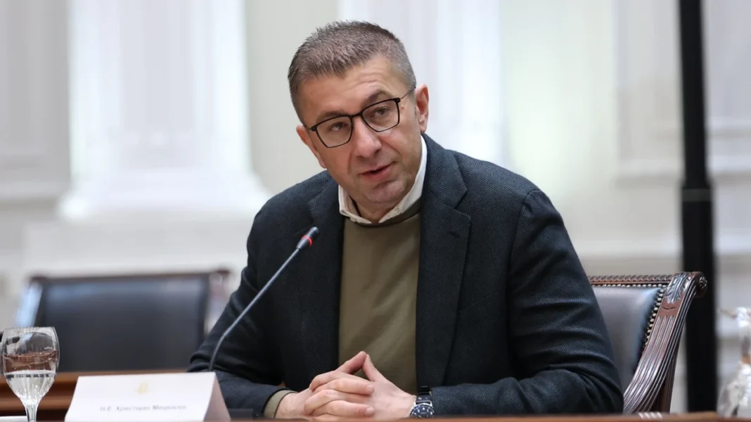 Mickoski sot takon Sindikatat, do të shqyrtohen ofertat për rritjen e pagës minimale