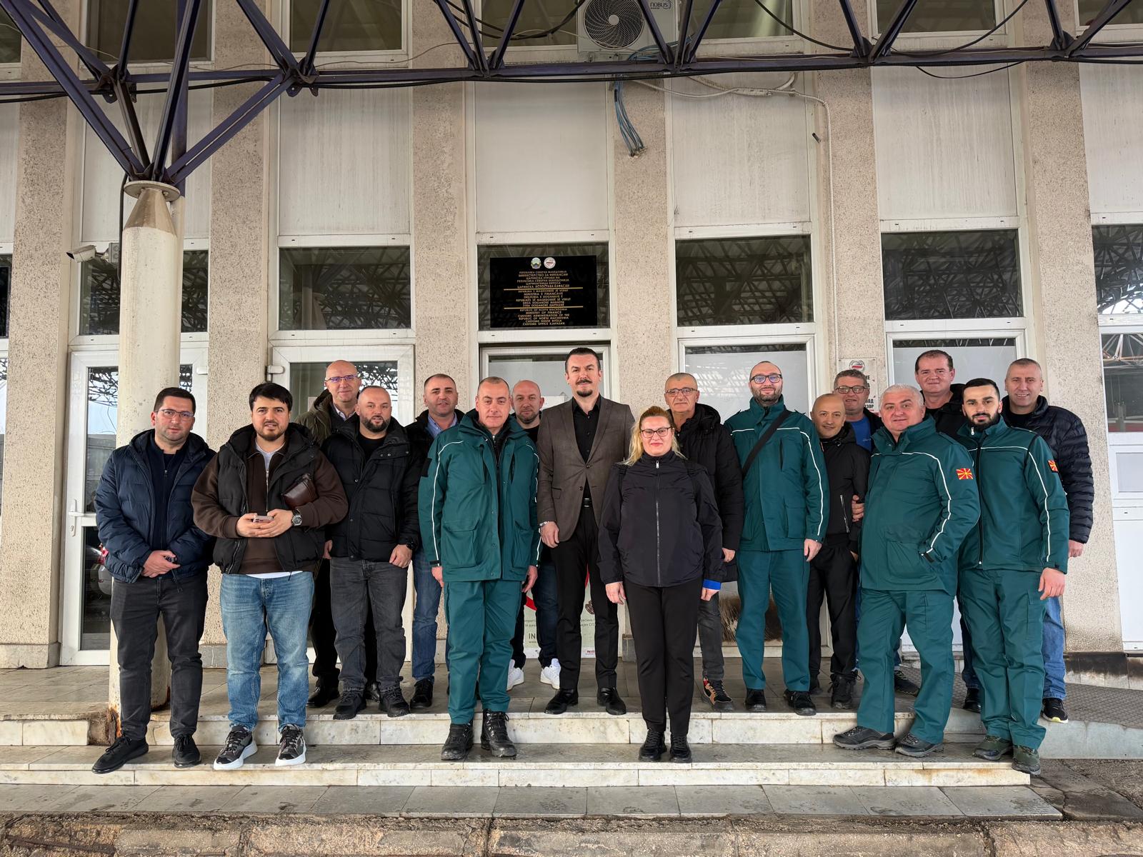 Zëvendës drejtori i Drejtorisë së Doganave zhvilloi vizitë pune në pikën kufitare Qafë Thanë