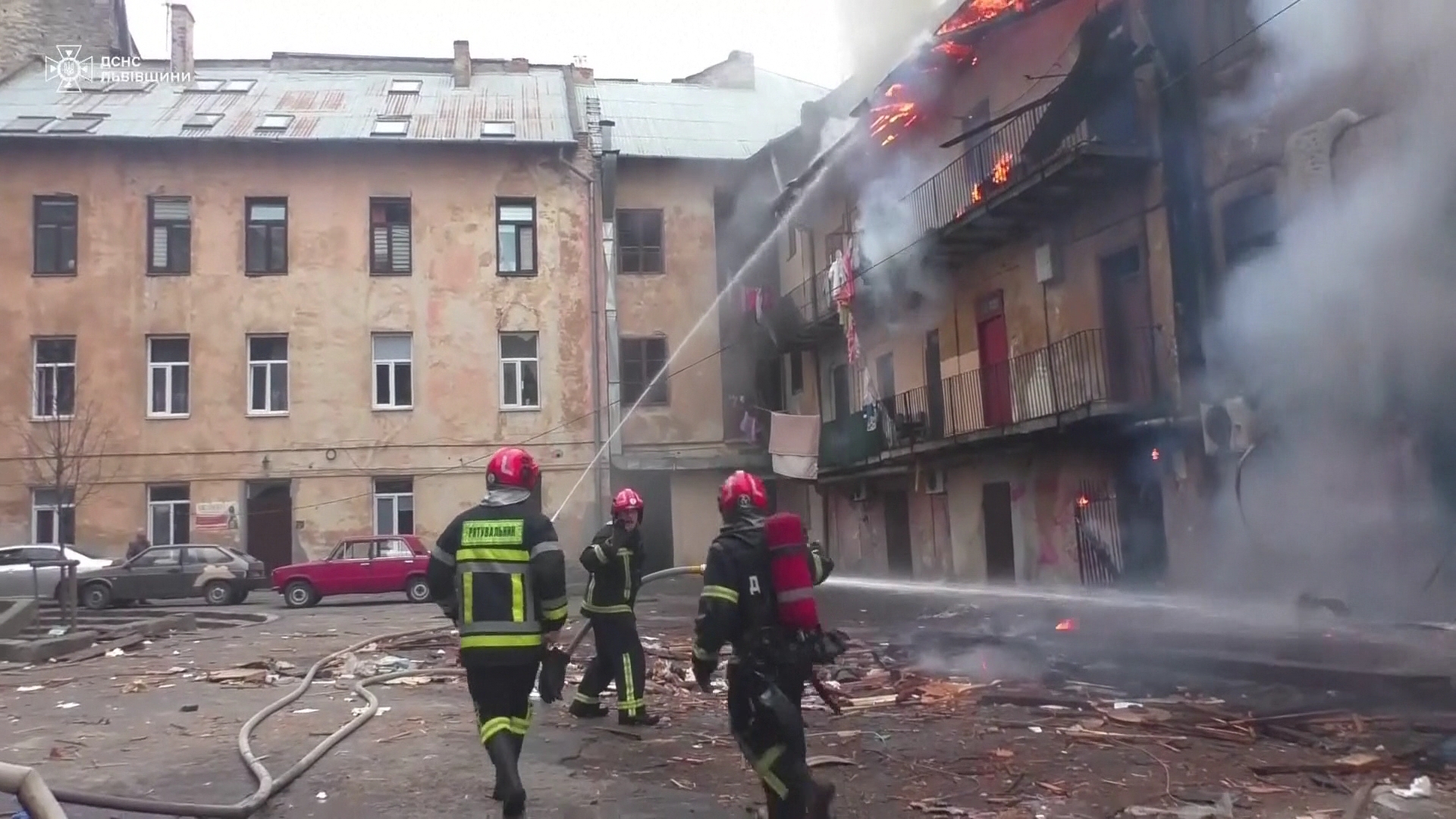 Rusët sulmojnë Odesan, goditet materniteti dhe ndërtesat e banimit