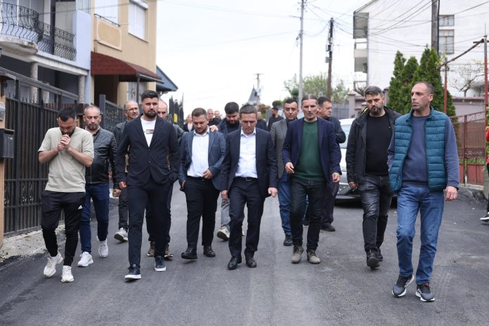 Kasami në terren  promovohet asfaltimi i rrugëve 152  153  154 dhe 155 në Drenovec