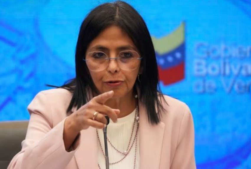 Presidentja në detyrë e Venezuelës nënshkruan ligjin e ri për minierat për të tërhequr më shumë investime