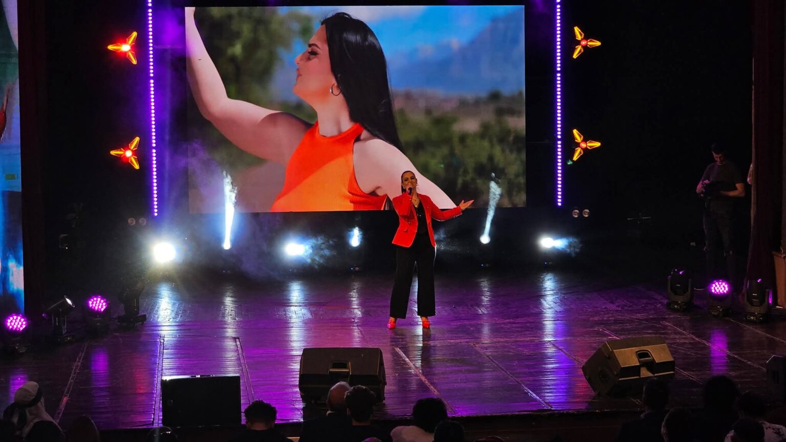 “Zëri që ruan rrënjët” – Elvira Fjerza, jehona e shpirtit artistik të Malësisë së Madhe në Teatrin “Migjeni” të Shkodres