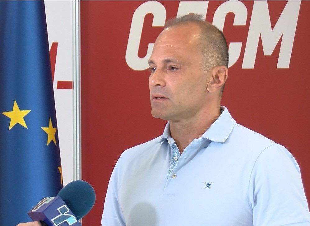 Filipçe  Autokratët po bien  pas Orbanit  radhën e kanë Vuçiq dhe Mickoski