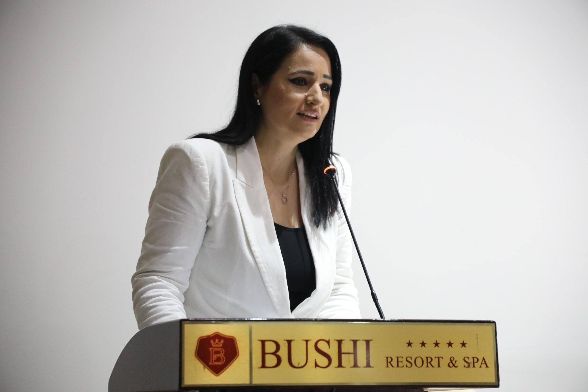 Zëdhënësja e Qeverisë Venera Azizi: Gruaja shqiptare në Maqedoninë e Veriut sot po ngrihet më fuqishëm se kurr në skenën politike