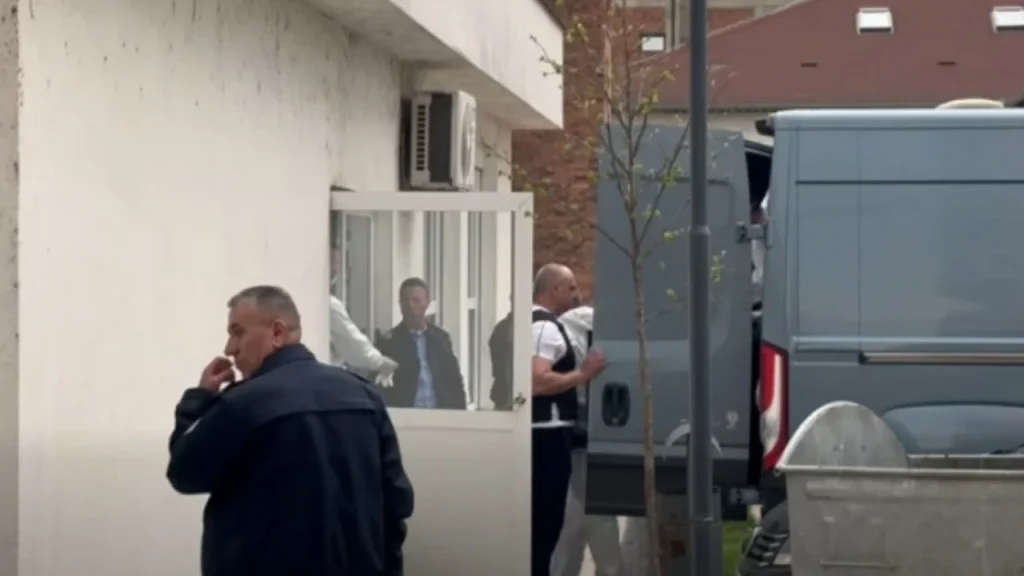 Pas tragjedisë në Malishevë  Policia  Deri tani s kemi informatë për bombolë gazi  nuk u dëgjua eksplodim