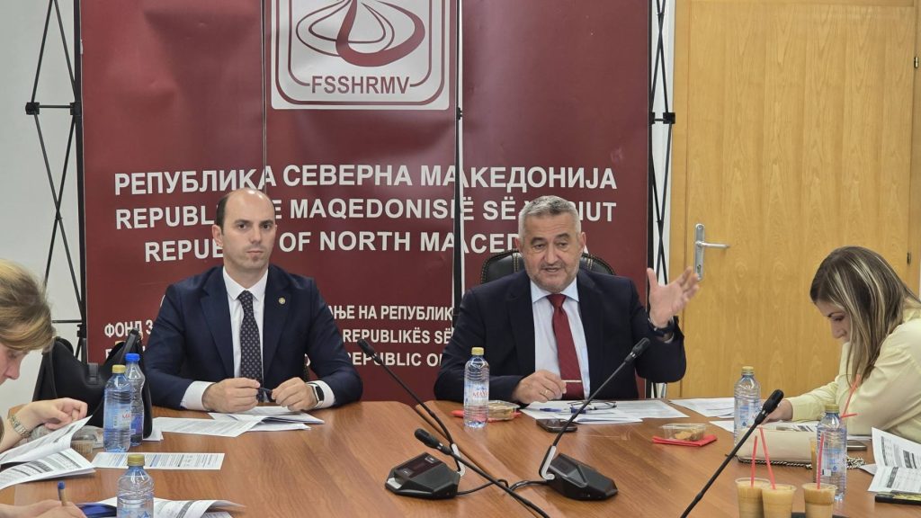 Zëvendësdrejtori Sedat Bislimi  Trajtimi spitalor 2023 2025 dëshmon rritje të investimeve dhe stabilitet të sistemit shëndetësor