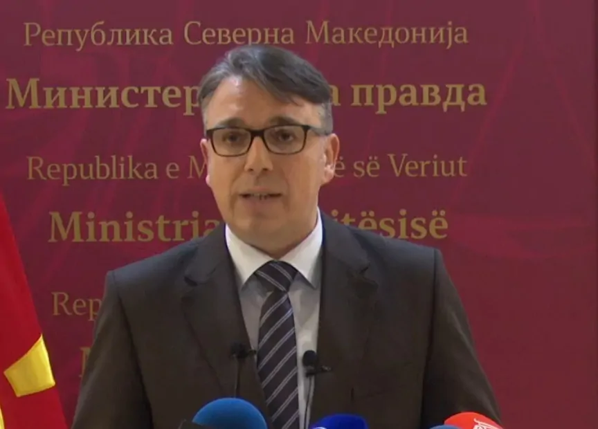 Filkovit i është  ndaluar  të shpallë datën e provimit të jurisprudencës pa u zgjidhur kërkesa e studentëve shqiptar