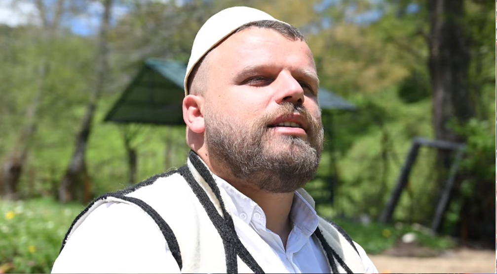  Rininë ma mori kurbeti   projekt i ri që prek plagën e mërgimit