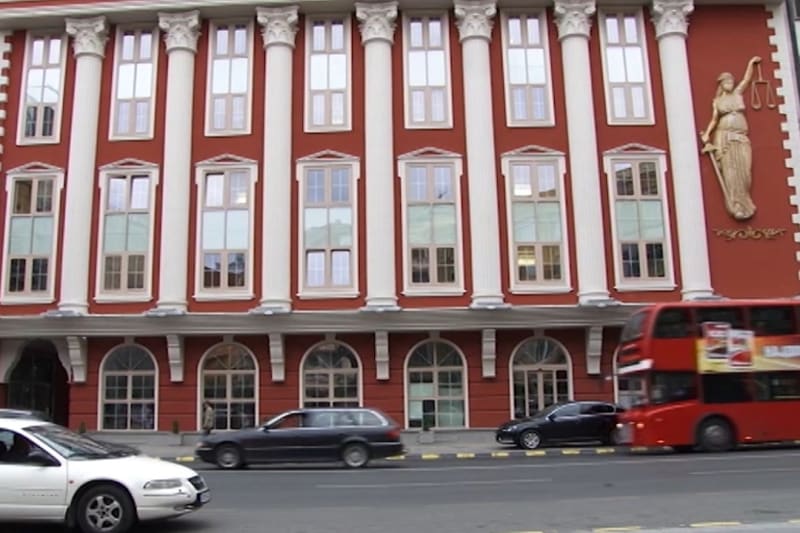 50 mijë euro për t u bërë noter 