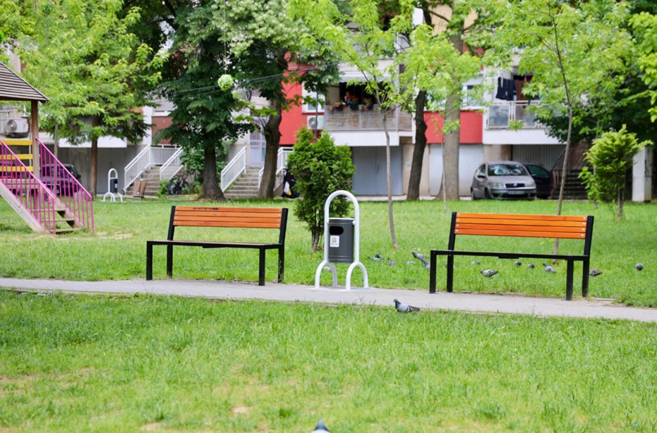Vendosen 40 shporta të reja në Çair  së shpejti edhe 120 ulëse të reja publike