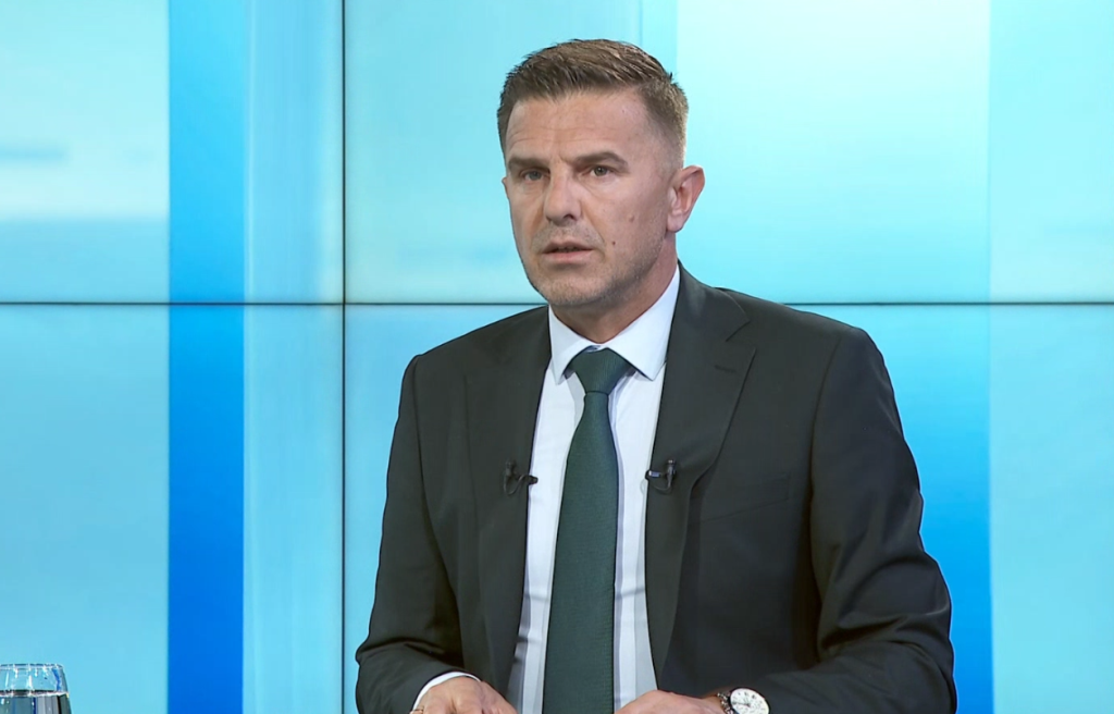 Shabani  Përfaqësimi i shqiptarëve në Armatë është 24 për qind