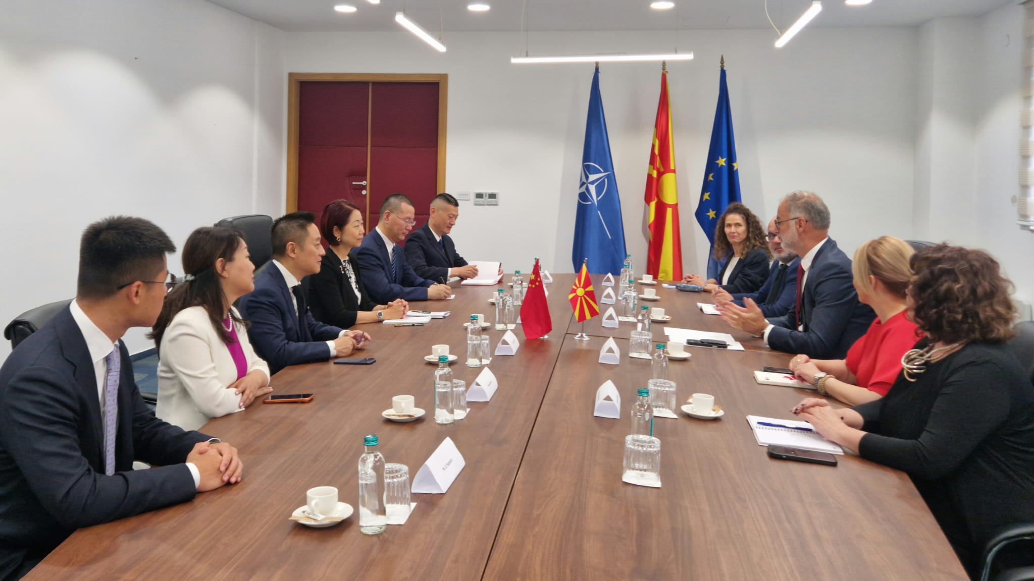 Takimi Stoilkoviq   Erik Li  Konfirmim për thellimin e bashkëpunimit ekonomik dhe investues