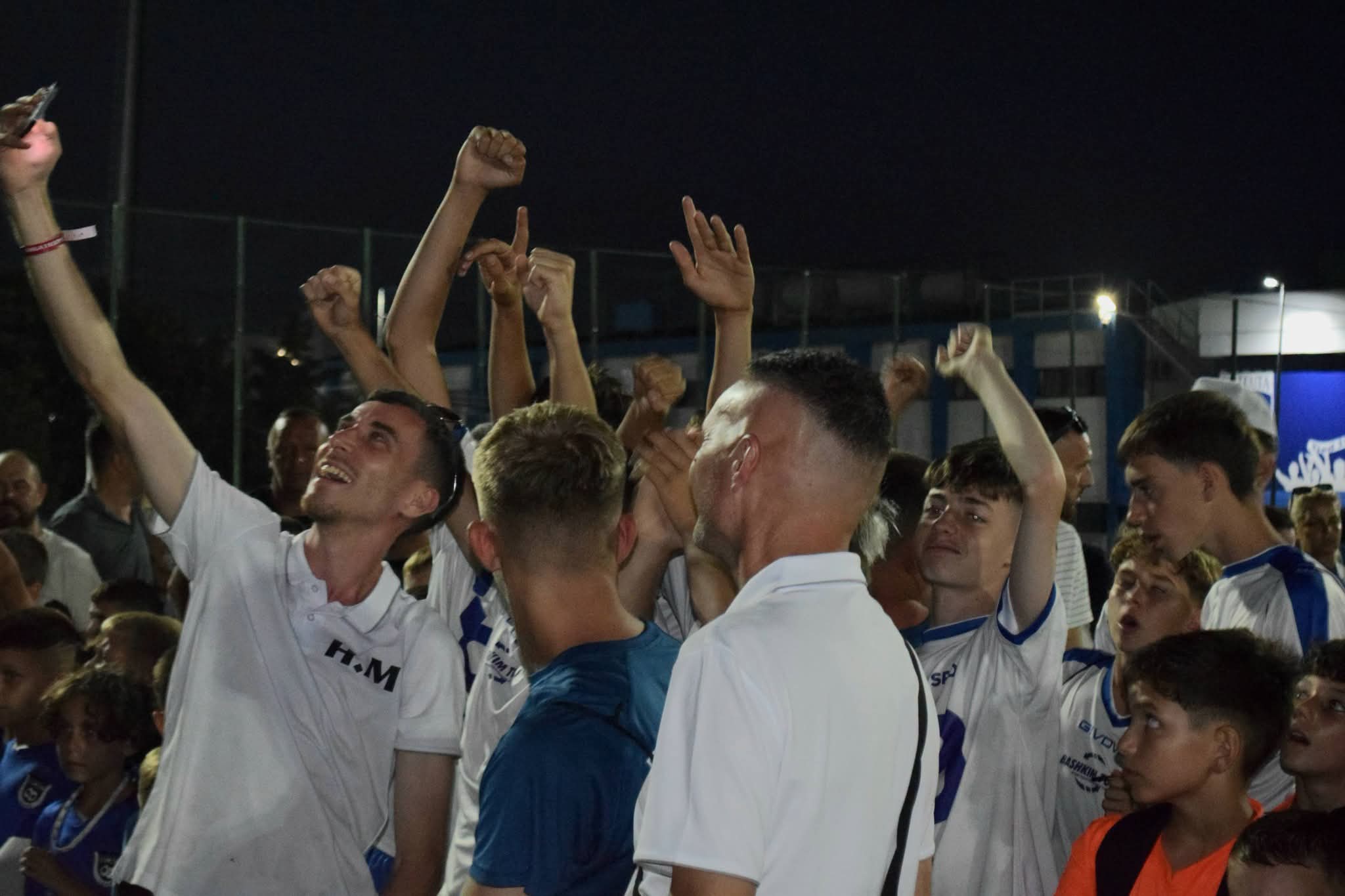 Skuadrat nga Tetova Sportishkollor Istikball dhe Kf Renova dhuruan spektakël në finalen e kupës së futbollit në Durrës