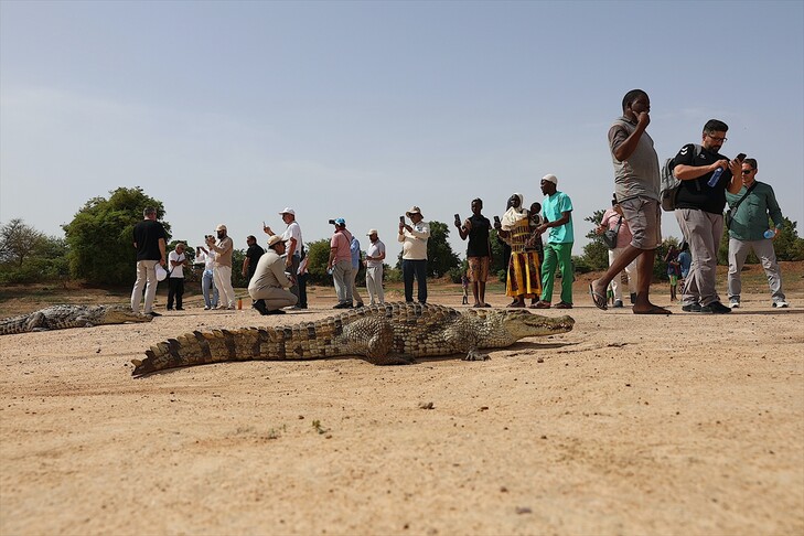  Fshati i krokodilëve  në Burkina Faso tërheq vizitorë