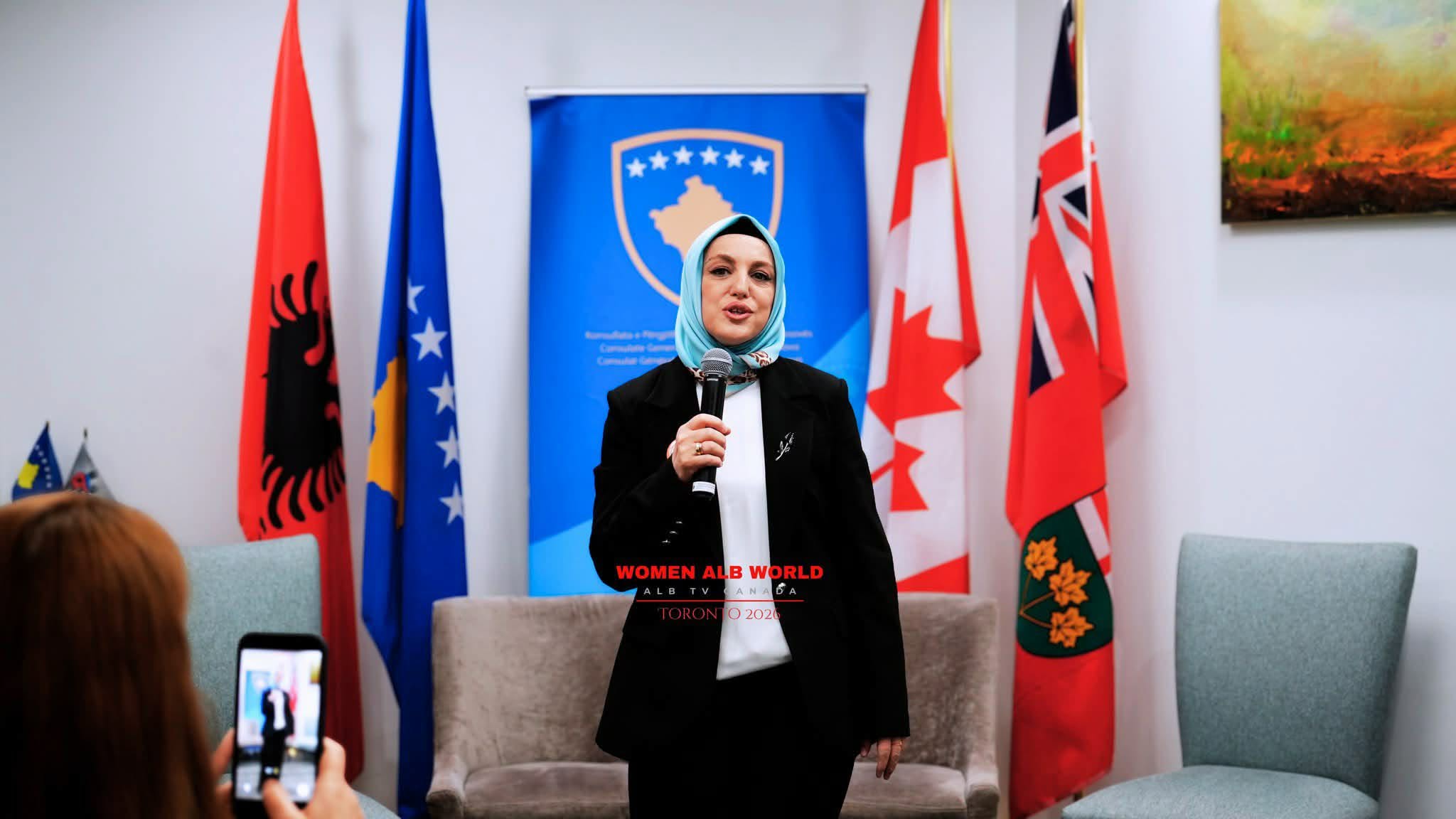Koordinatorja e Kabinetit të Kryetarit të Komunës së Tetovës  Sevim Berzati  mori pjesë në takimin e parë të organizatës Women Alb World  WAW  në Kanada