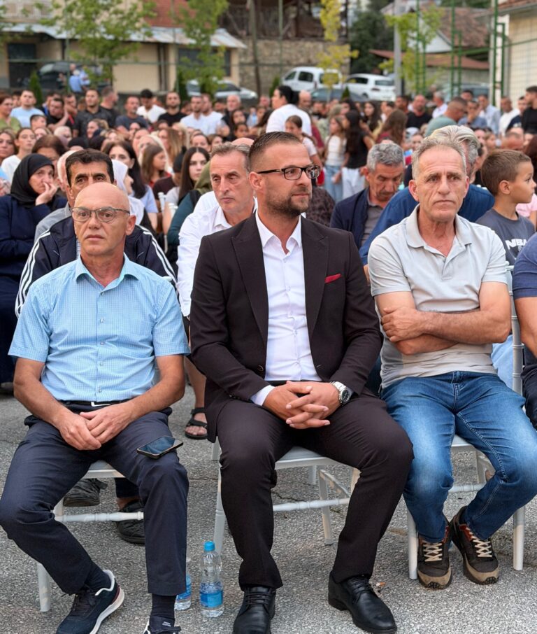 Memishi dhe Lika marrin pjesë në manifestimin jubilar për dëshmorët Bedri Alimi dhe Rametulla Ameti në Neproshten