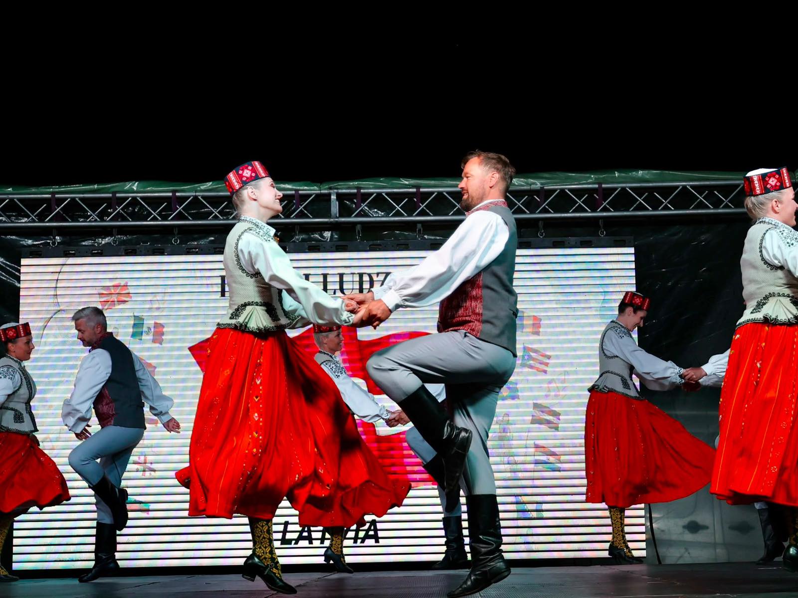 Sonte nata finale e FOLK FEST SHKUP 2026   Shkupi mirëpret botën në një spektakël të madh folklorik