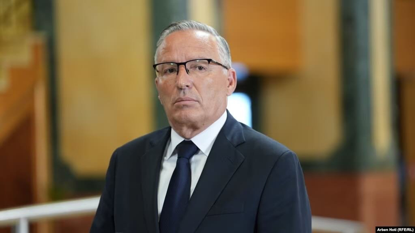 Hamza jep dorëheqje, Çitaku merr drejtimin e PDK-së