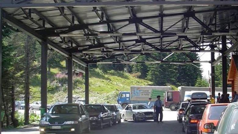 Nga Azerbajxhani në Shkodër  kapet 21 vjeçari duke transportuar 6 emigrantë drejt kufirit