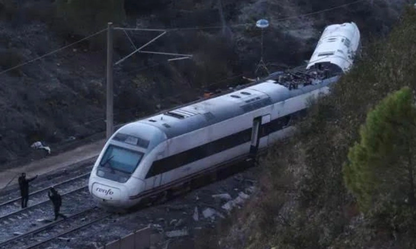 Përplasen trenat me shpejtësi të lartë në Spanjë, raportime për të plagosur, pezullohet linja Madrid-Andaluzi